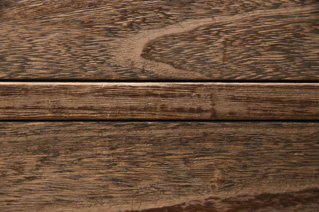 中古　美品　起立木工製　焼桐　味わい深い木肌が魅力の総桐箪笥(整理箪笥、総桐たんす、引き出し、サイドチェスト)(R-064453)
