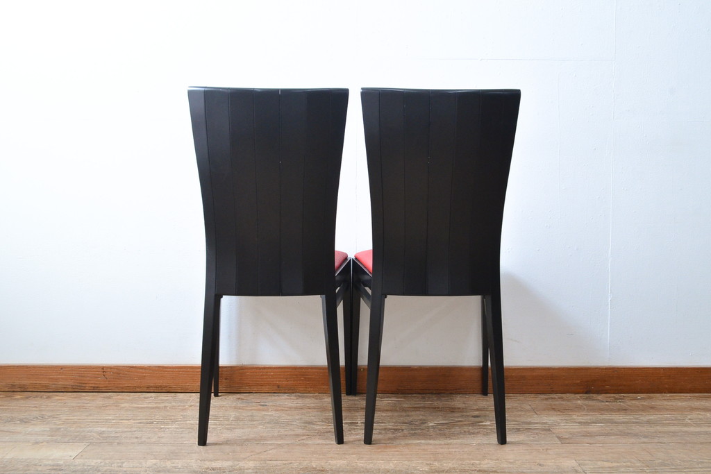 イタリアビンテージ　美品　モビリア　合皮　シンプルでモダンな佇まいが目を引くダイニングチェア2脚セット(椅子、イス、ヴィンテージ)(R-055496)