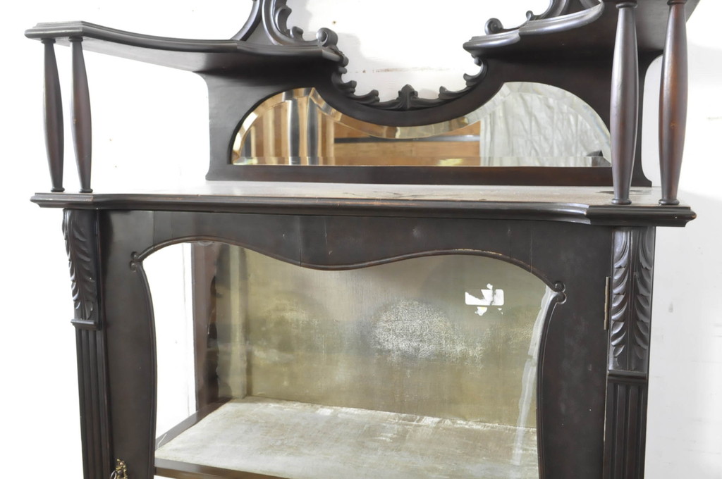 イギリスアンティーク　凝ったデザインがクラシカルな空間を演出するパーラーキャビネット(飾り棚、コレクションケース、キュリオケース、収納棚、戸棚、英国)(R-065847)