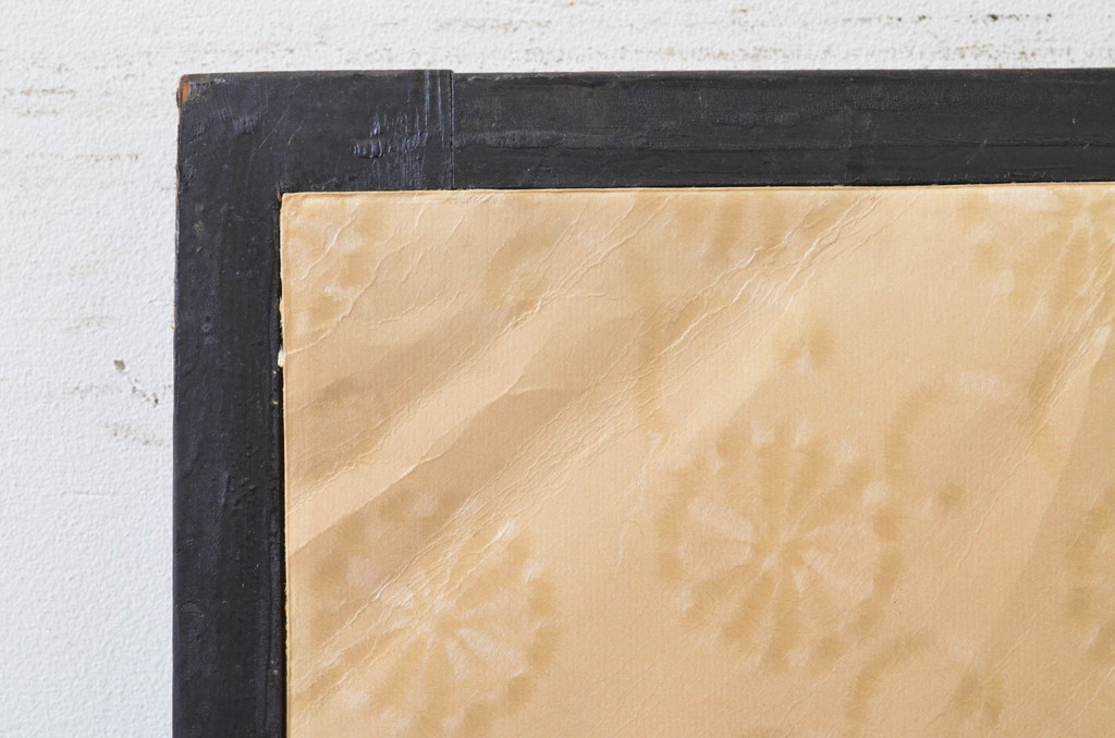 アンティーク建具　片面紙張り　杉材　経年を感じさせる木味が魅力的な一枚板のドア1枚(木製扉)(R-071619)