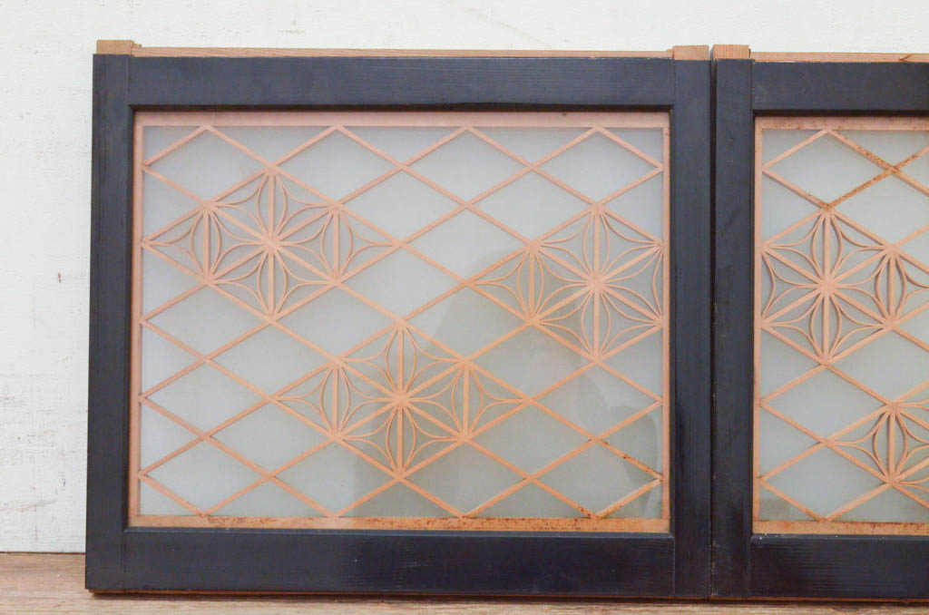 ビンテージ建具　上質な和の空間を演出する組子入り小窓2枚セット(ガラス窓、ガラス戸、引き戸、ヴィンテージ)(R-072115)