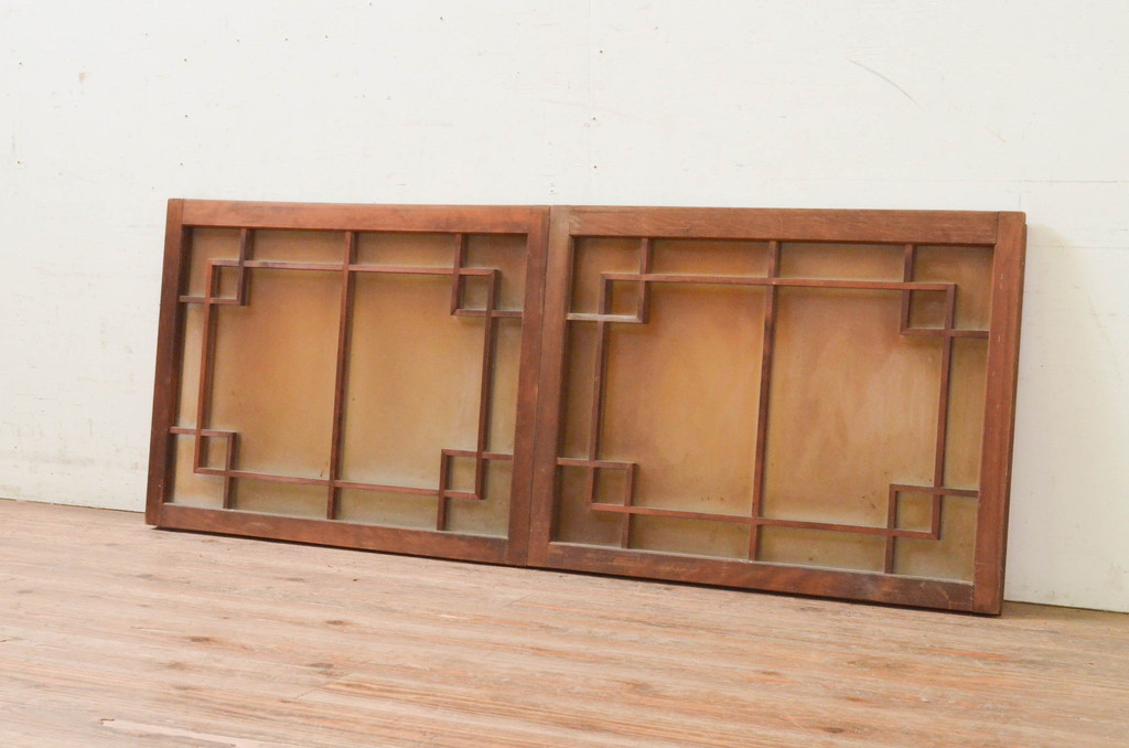 アンティーク建具　古い木味が魅力的なガラス窓2枚セット(引き戸、ガラス戸)(R-071901)