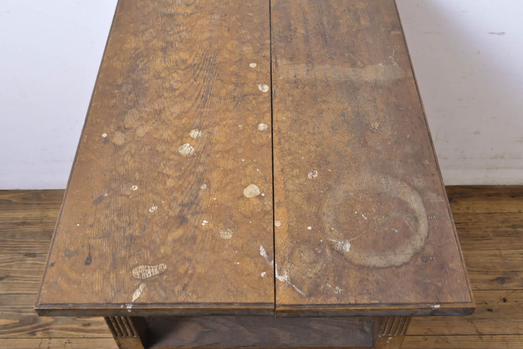 アンティーク家具　ナラ(楢)材　大正ロマンの雰囲気漂うサイドテーブル(ナイトテーブル、花台、収納棚、キャスター)(R-060405)