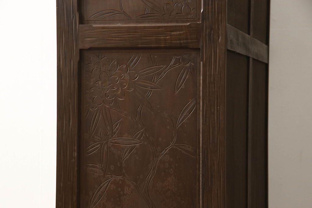 中古　伝統工芸　職人技が光る軽井沢彫りのチェスト(衣装箪笥、和タンス、引き出し)(R-060036)