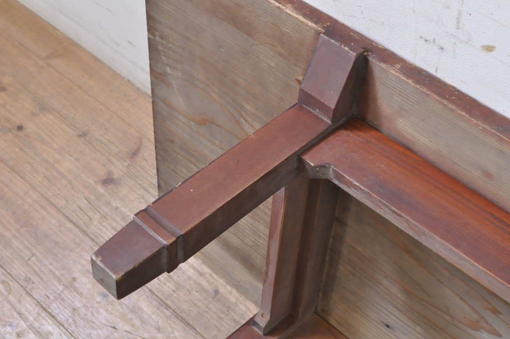 和製アンティーク　天板一枚板　素朴な風合いのローテーブル(裁ち板、作業台、座卓、飾り台、陳列台)(R-071438)