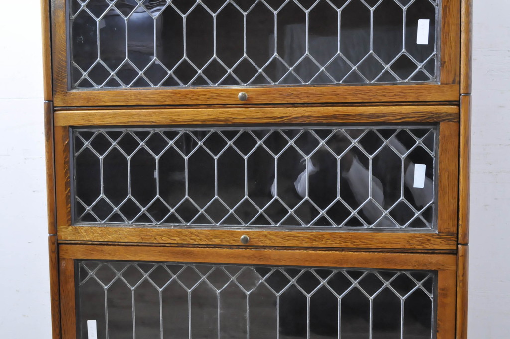 イギリスアンティーク　オーク材　ステンドグラス入りの扉が上品な雰囲気を醸し出すスタッキングブックケース(本箱、収納棚、戸棚、キャビネット、飾り棚、陳列棚、英国)(R-065916)