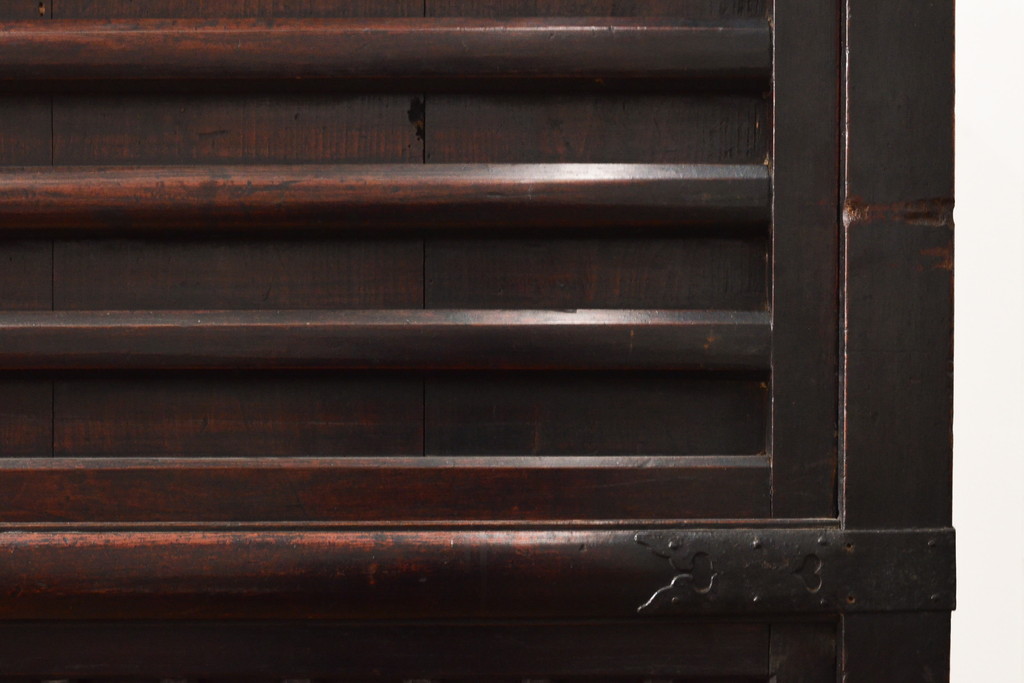 和製アンティーク　江戸時代　古作　古き時代の風合いが味のある大型車箪笥(時代箪笥、収納棚、戸棚)(R-055757)
