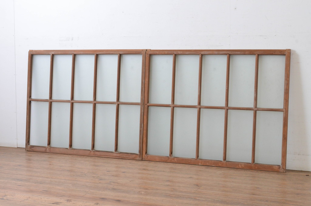 アンティーク建具　上手物!　古い木味の面取り桟ガラス窓2枚セット(ガラス戸、引き戸)(R-065260)