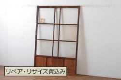 和製アンティーク　腰板ケヤキ材　細身の縦桟が美しい裏障子つき格子戸(仕切り戸、引き戸、建具)2枚組(R-030431)