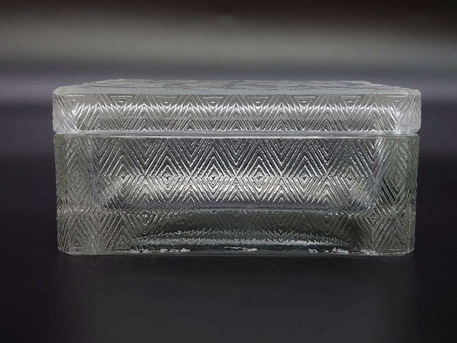 アンティーク　1920年代　レア　ルネ・ラリック(R.LALIQUE)　ツバメ　手彫り　職人による繊細な技法とデザインが美しいシガレットケース(ボックス、たばこ(タバコ)箱、小物入れ、アクセサリートレイ、ガラス、鳥)(R-074584)