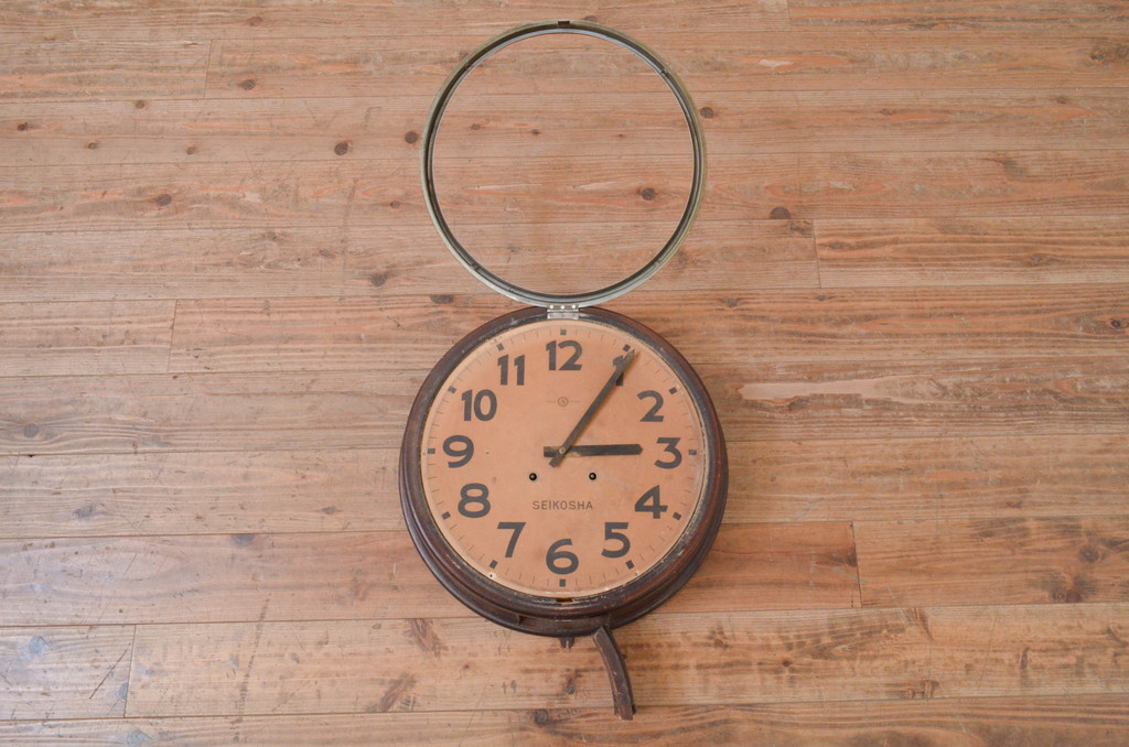 和製アンティーク　精工舎(SEIKOSHA、セイコー)　丸形　レトロなデザインが魅力的な掛け時計(柱時計、古時計)(R-072254)