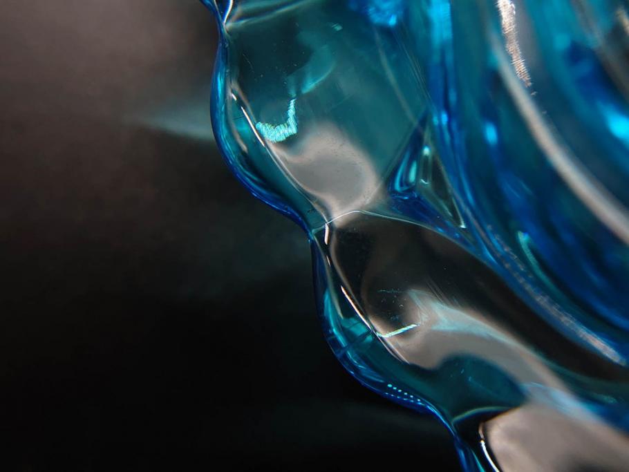稀少!　フランス　Baccarat　オールドバカラ　ロザース(ROSACES)　ミュルティプル　キャンドルスタンド　燭台　常夜灯　澄んだブルーカラーと華やかな意匠が存在感を放つヴェイユーズ(DEPOSE刻印あり、フルレッドクリスタルガラス)(R-074594)