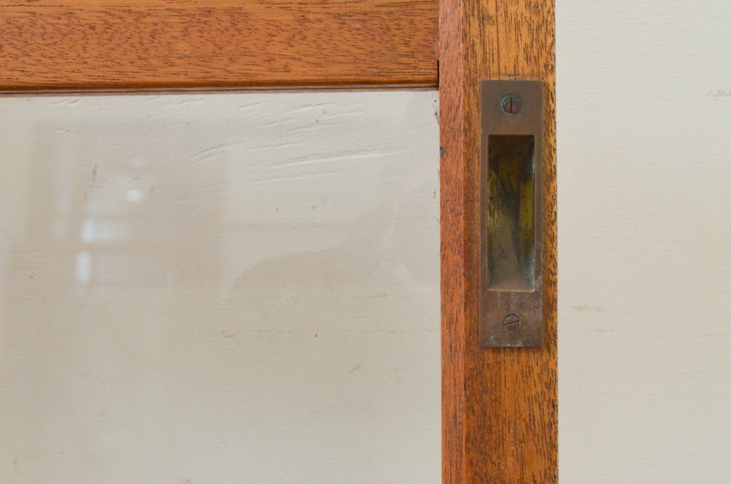 アンティーク建具　レトロな雰囲気づくりにおすすめな玄関戸2枚セット(ガラス戸、引き戸)(R-071912)
