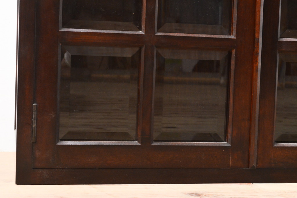 中古　美品　松本民芸家具　脚(台輪)リメイク　落ち着きのある大人空間を演出してくれるキャビネット(収納棚、戸棚、サイドボード)(R-055786)