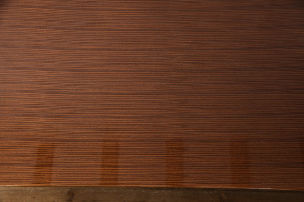 中古　美品　IDC大塚家具取り扱い　松創　最高級　ローズウッド　フォルテ　洗練された佇まいのダイニングテーブル(定価約70万円)(食卓)(R-055085)