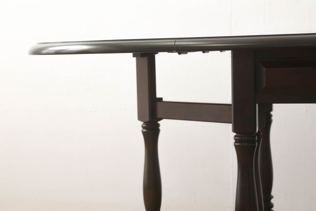 中古　北海道民芸家具　希少な絶版品　引き出し付きで使い勝手の良い上品なバタフライテーブル(ダイニングテーブル、エクステンションテーブル)(R-059000)