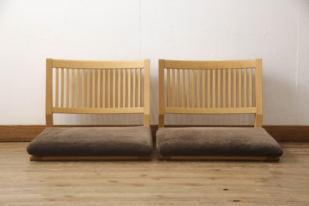中古　柏木工(KASHIWA・カシワ)　THE ZEN(ザ・ゼン)　JWC72　オーク材　和モダンな空間にも合わせやすい座布団付き座椅子2台セット(座イス、座いす、2脚セット)(R-065755)