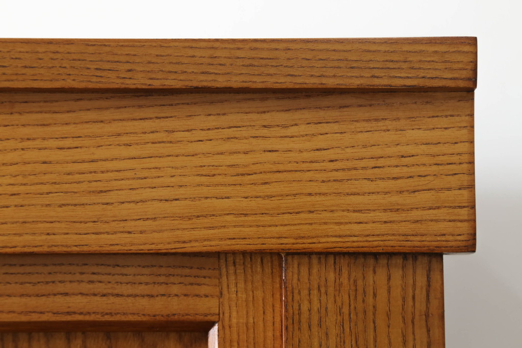 中古　美品　美しい木目と品のある佇まいが魅力の重ね水屋箪笥(収納箪笥、戸棚、収納棚、食器棚)(R-074143)