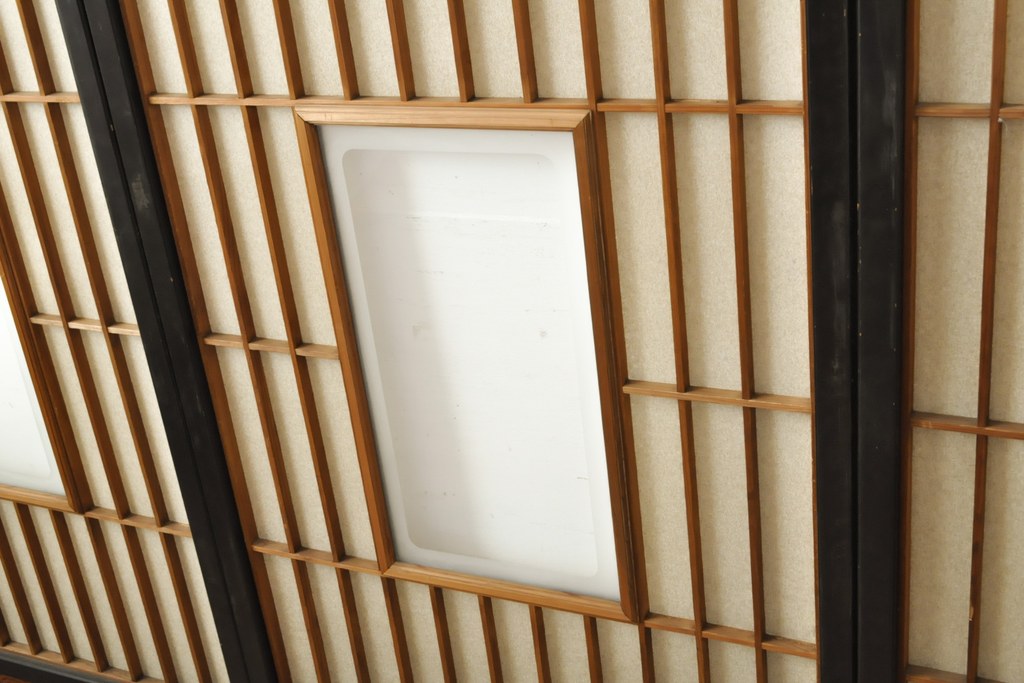 アンティーク建具　黒い框がモダンな印象を高める障子戸4枚セット(引き戸、建具)(R-059319)