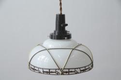ヴィンテージ照明　イギリスビンテージ　ネイビーの縁が可愛らしいフリルシェードのペンダントライト(ランプシェード、天井照明)(R-046334)