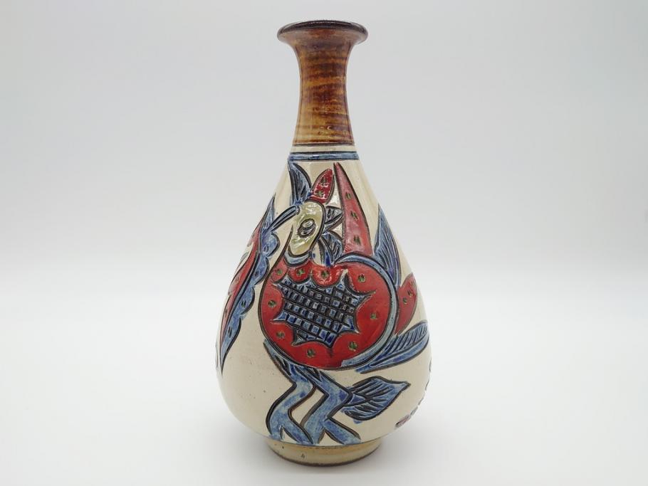 新垣薫作 壺屋焼 ダイナミックで鮮やかな魚文の花瓶琉球陶器R
