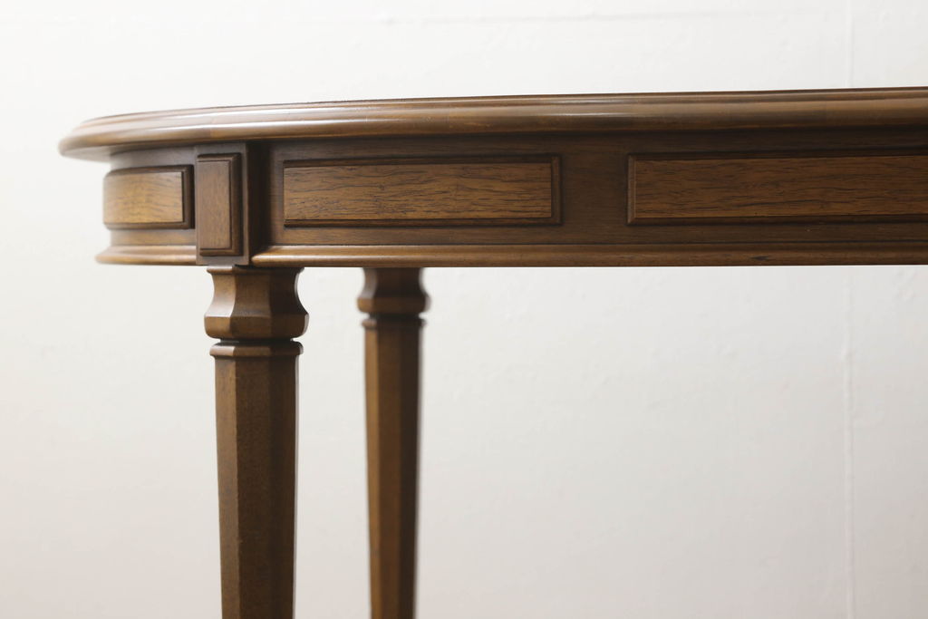 中古　DREXEL HERITAGE(ドレクセルヘリテイジ)　マホガニー材　品のある佇まいと幕板のデザインがすてきなダイニングテーブル(4人掛け、6人掛け)(R-060552)