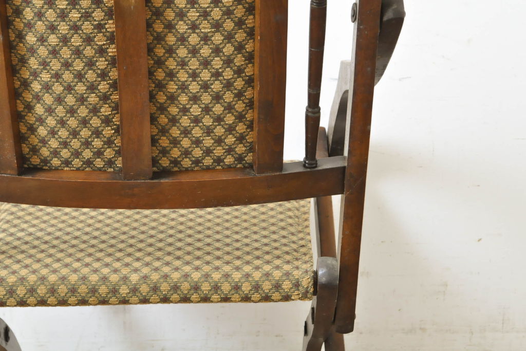 イギリスアンティーク　挽き物加工を施した背板が印象的な折り畳みチェア(イス、アームチェア、フォールディングチェア、椅子)(R-060354)