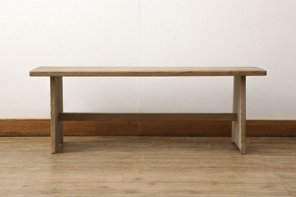 和製アンティーク　素朴な木味がぬくもりを感じるベンチ(長椅子、ベンチ、板座チェア、ダイニングベンチ、飾り台)(R-060819)