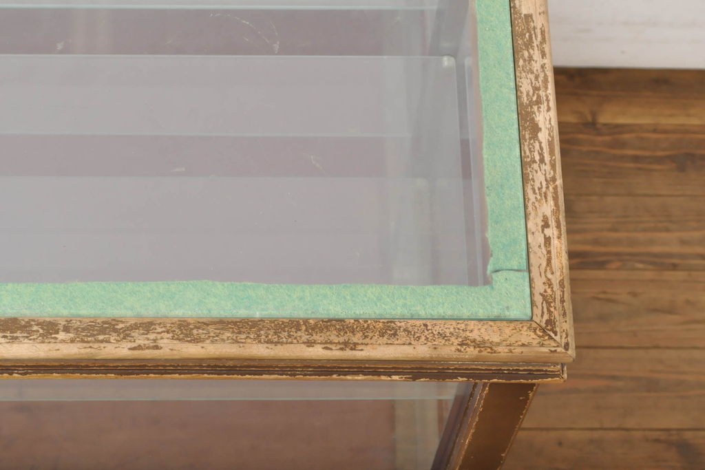 和製ビンテージ　大型　両面使い　クラシカルな雰囲気を醸し出す木枠ガラスケース(Gケース、ショーケース、キャビネット、陳列棚、飾り棚、店舗什器、ヴィンテージ)(R-060807)