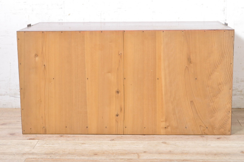 和製アンティーク　美品　前面欅(ケヤキ)材　漆塗り　シンプルな造りのローボード(テレビ台、テレビボード、収納箪笥、和タンス、引き出し、ローチェスト)(R-072734)