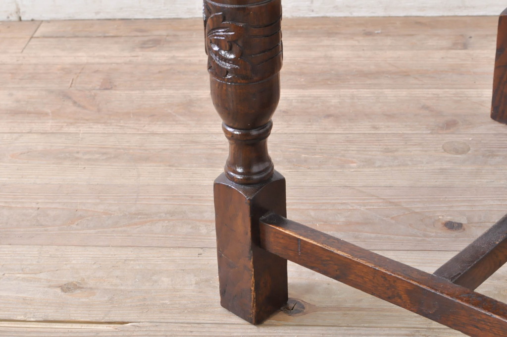 イギリスアンティーク　オーク材　シックな佇まいが魅力的なダイニングチェア2脚セット(椅子、イス、英国)(R-072691)