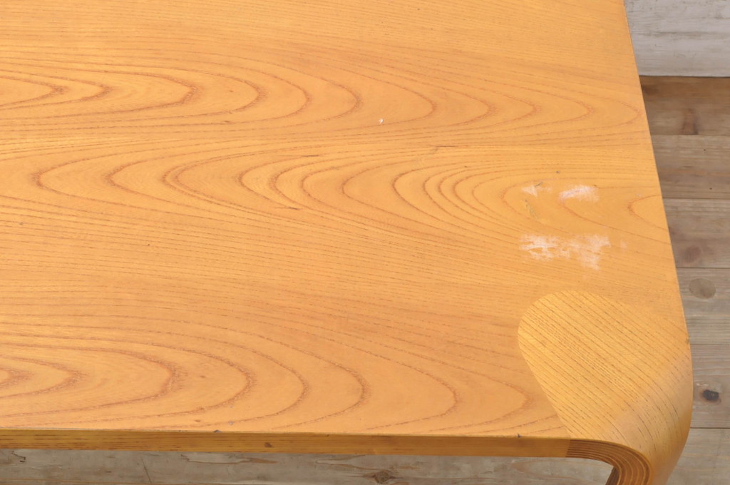 和製ビンテージ　天童木工　欅(ケヤキ)材　天板の美しい木目が魅力的な座卓(ヴィンテージ、ローテーブル、センターテーブル、リビングテーブル)(R-072748)
