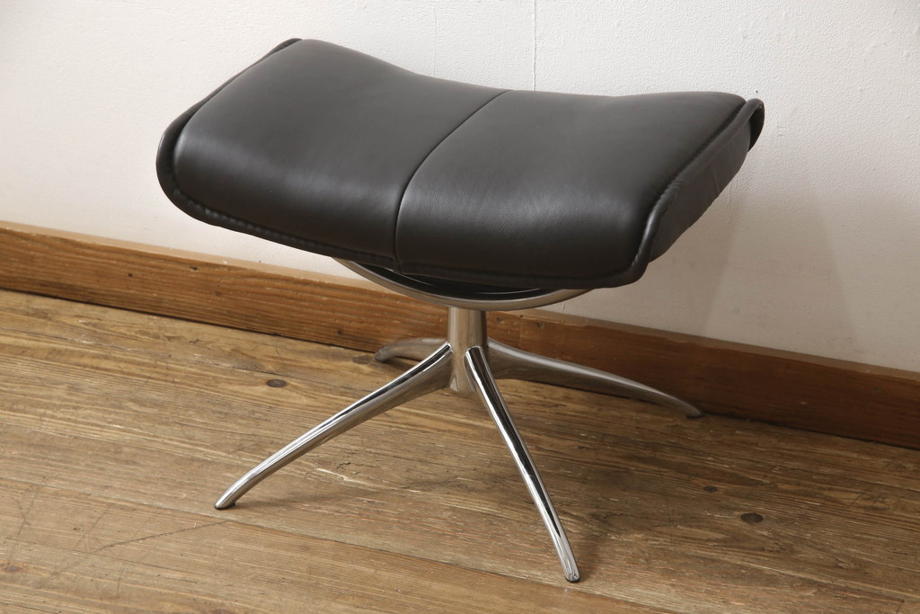 中古　美品　ノルウェー製　EKORNES(エコーネス)　City(シティ)　Mサイズ　オットマン付き!!スタイリッシュなデザインが魅力のストレスレスチェア(スターベース、1人掛けソファ、1Pソファ、アームチェア、リクライニングチェア、フットスツール、北欧、本革、レザーチェア)(定価約30万円)(R-066318)