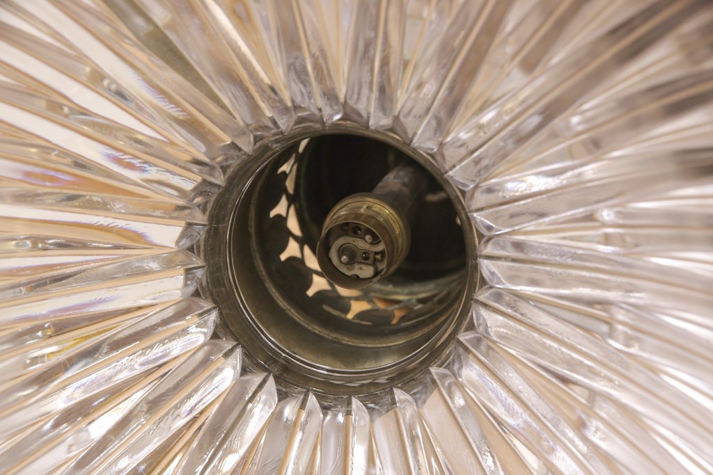 フランスアンティーク　極上品!!　凝ったつくりが魅力的な真鍮製フレームの天井照明(吊り下げ照明、ペンダントライト、シェード)(R-056498)