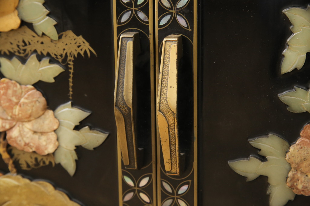 ビンテージ家具　高級品!美しい螺鈿(らでん)と石細工の絵が見事な両面使いローテーブル(センターテーブル、座卓、ヴィンテージ)(R-053432)