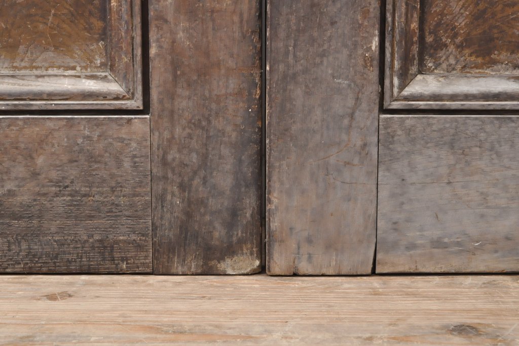 大正ロマン　総欅材製　クラシカルなモールディング入り!背の高いアンティークドア1対(扉、玄関ドア、両開き戸、建具)(R-056348)