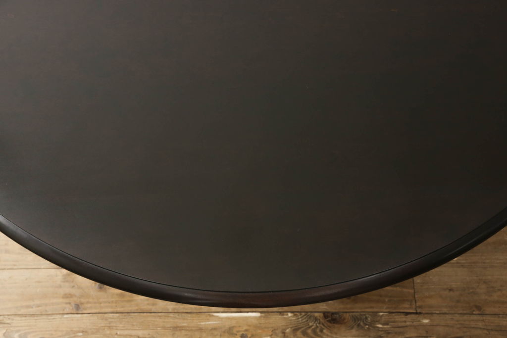 ビンテージ　北海道民芸家具　特大　優しく上品な雰囲気を醸し出す丸テーブル(ラウンドテーブル、ダイニングテーブル、円形テーブル、ヴィンテージ)(R-060444)
