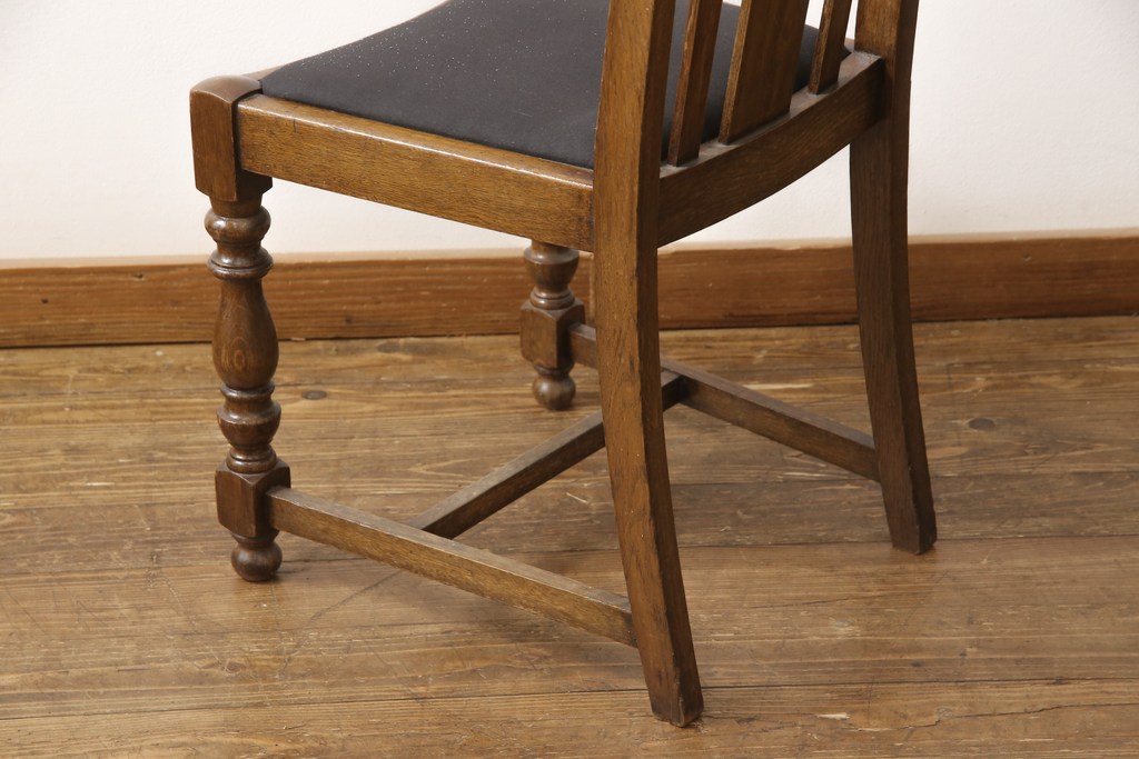 イギリスアンティーク　オーク材製　上品なろくろ脚がおしゃれなダイニングチェア(椅子、イス)(R-056401)