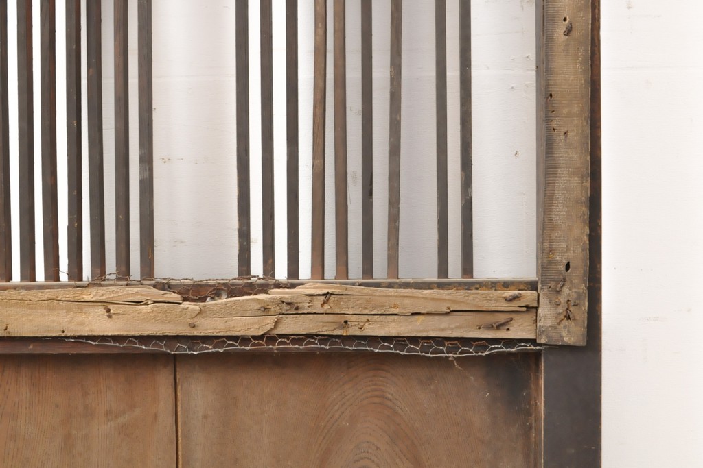 アンティーク建具　総欅材　和風の玄関におすすめ　格子蔵戸1枚(引き戸、玄関戸)(R-056482)