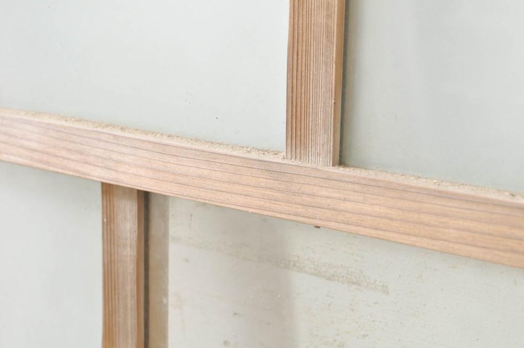 アンティーク建具　レアデザイン　大正ロマン　素朴な木味が魅力的な組み合わせ窓2枚セット(ガラス窓、ガラス戸、引き戸)(R-072912)