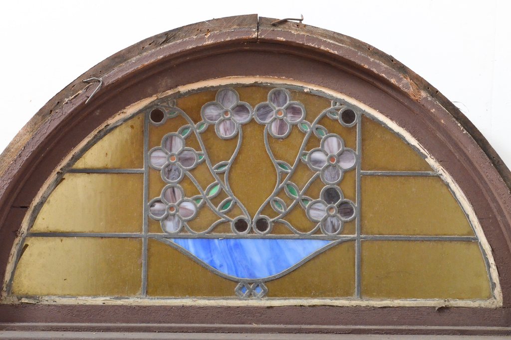 アンティーク建具　大正ロマンの雰囲気あふれるステンドグラス窓+窓枠セット1枚(FIX、はめ殺し、ガラス窓)(R-059306)