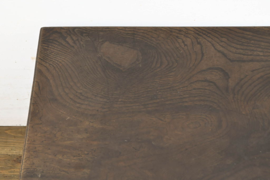 ジャンク品　和製アンティーク　総欅(ケヤキ)1枚板　挽き物の脚がアクセントのローテーブル(座卓、センターテーブル)(R-061541)