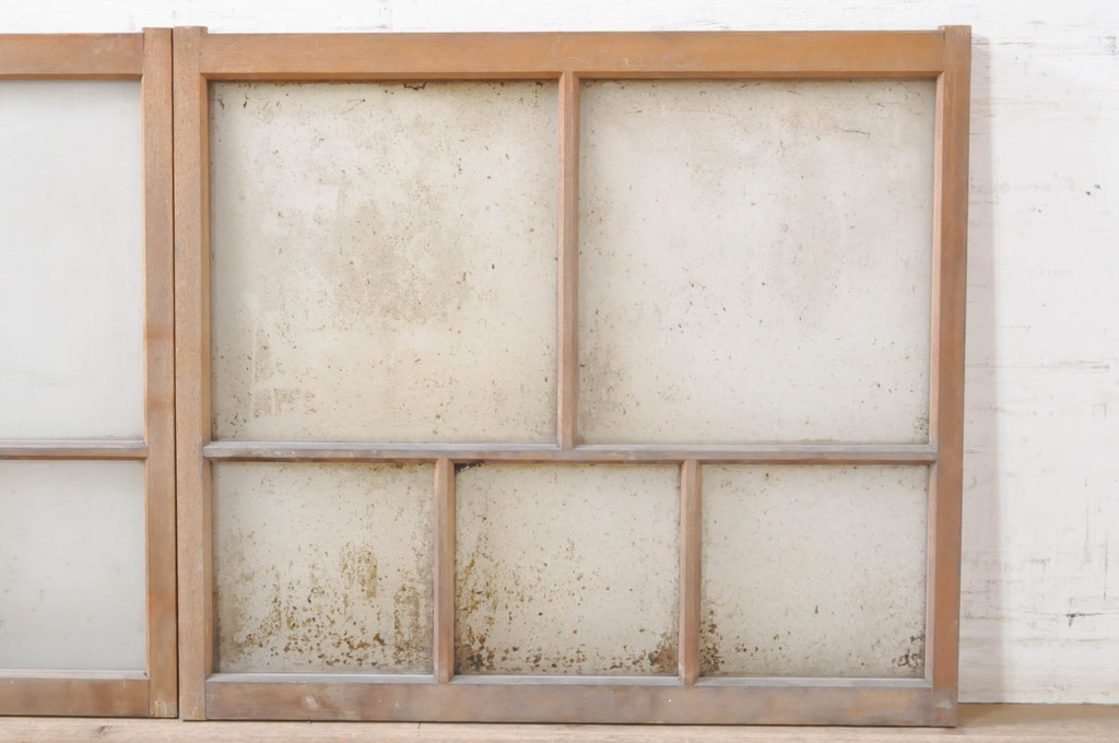 アンティーク建具　素朴な木味が魅力的なガラス窓2枚セット(引き戸、ガラス戸)(R-072949)