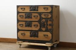 ラフジュ工房オリジナル　リメイク家具　明治大正期の引き出しを活用した収納棚(サイドボード)