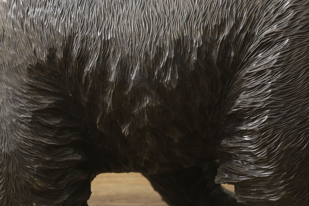 和製アンティーク　超特大　まるで本物!!　毛流れや鱗に至るまでとにかく彫りが良い!!　木彫りの熊(置物、置き物、ディスプレイ)(R-060882)
