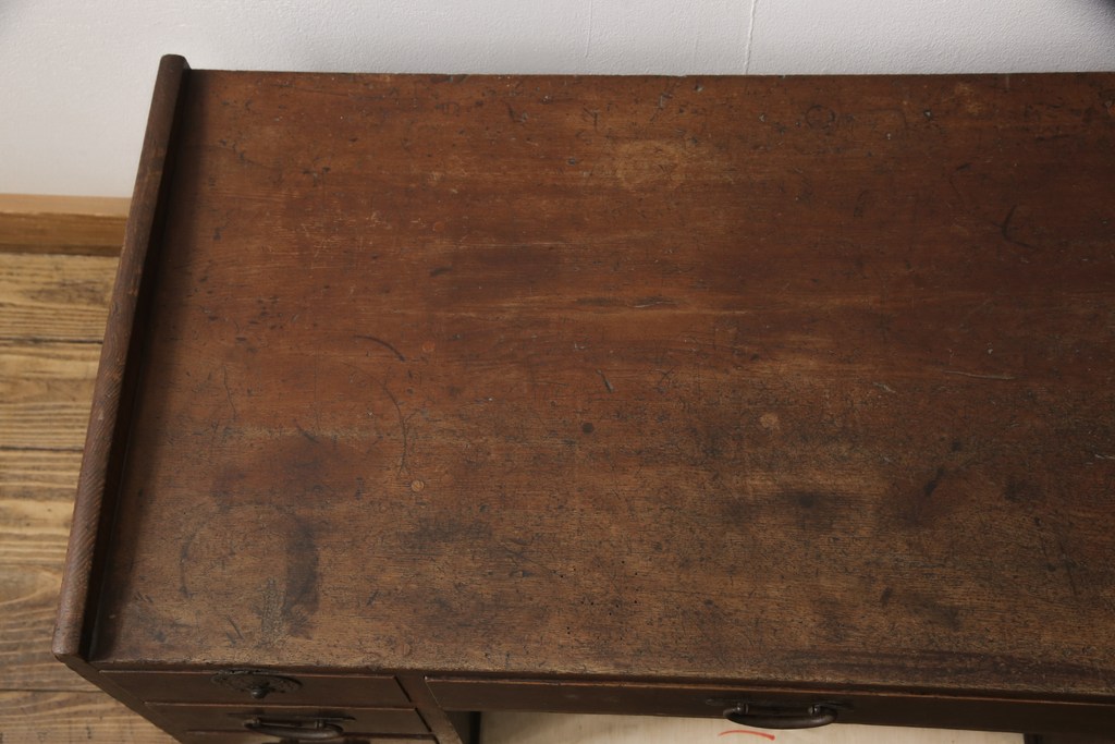 和製アンティーク　三方栗材　引き出しがたっぷり付いた桜金具の両袖机(文机、座机、デスク、在宅用、在宅ワーク)(R-056712)