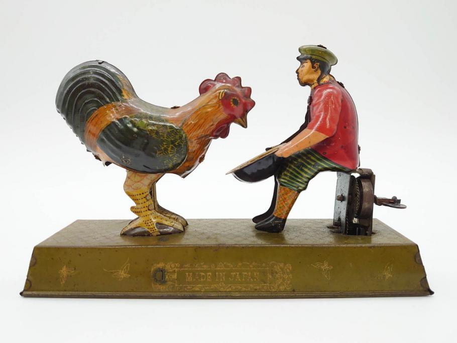 ジャンク品　戦前　ブリキのおもちゃ　鶏にエサをあげる少年　東洋堂　日本製(ゼンマイ式玩具、にわとり、ニワトリ、鳥、当時物)(R-074812)