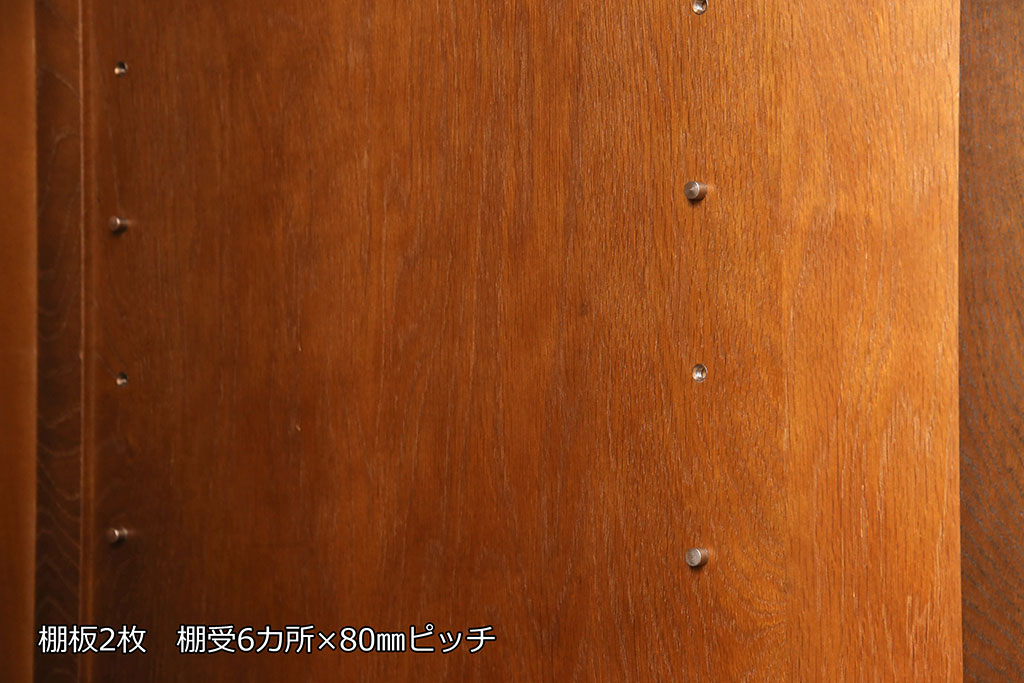 【セミオーダー家具実例】横浜ダニエルのワードローブにポールハンガーを1本追加しました。小物も掛けて収納しやすい作りに生まれ変わりました。(洋服タンス)