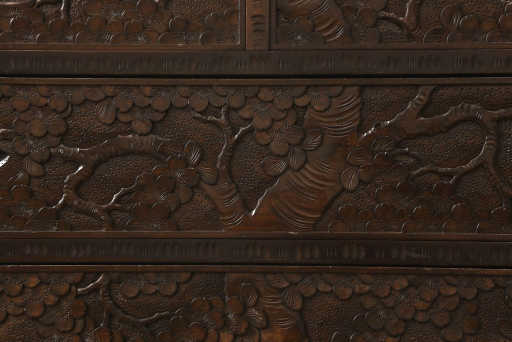 中古　軽井沢彫り　満開の桜の彫りが見事なサイドチェスト(小箪笥、整理タンス、収納たんす、引き出し)(R-060010)