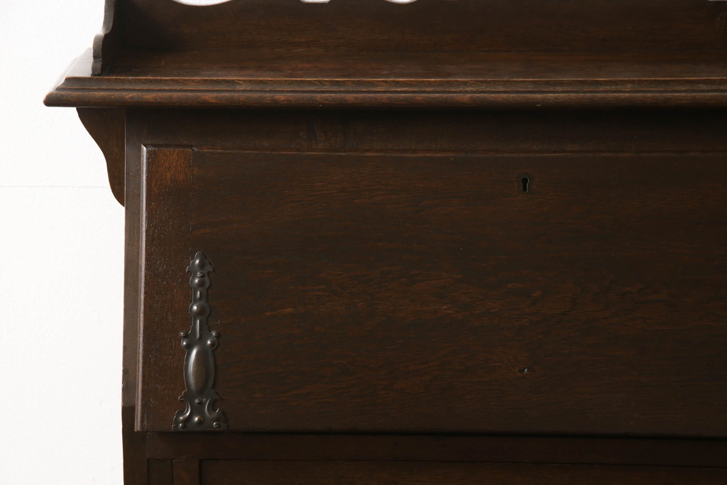 イギリスアンティーク　オーク材　コンパクトなサイズが取り入れやすい薄型ライティングビューロー(収納棚、ワークデスク、在宅ワーク用デスク、在宅用、机)(R-063349)